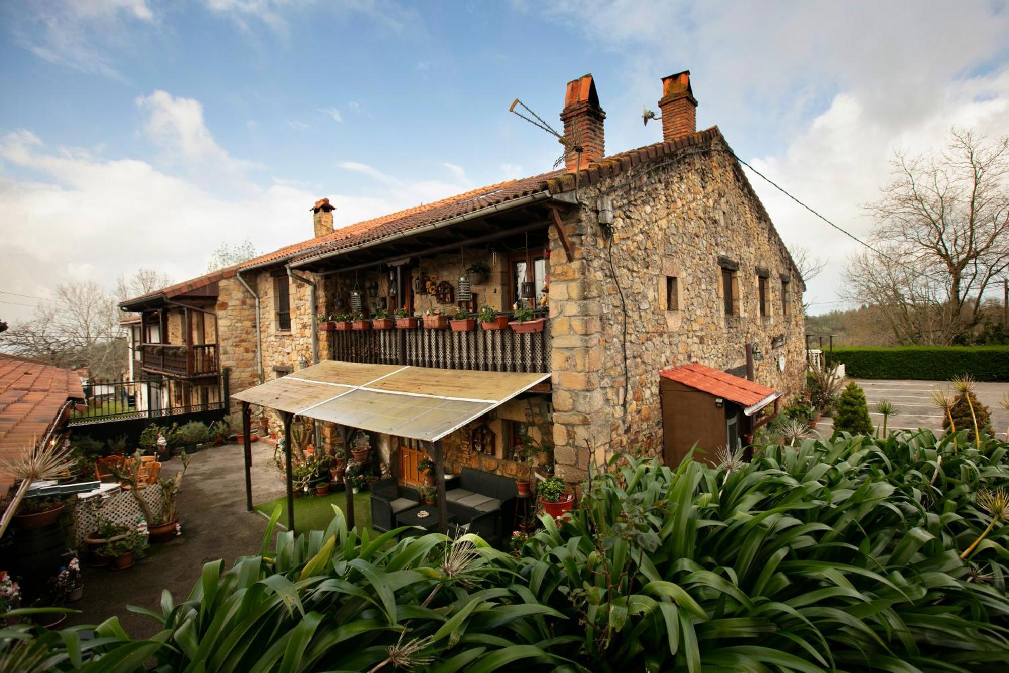 Posada La Herradura Liermo ภายนอก รูปภาพ